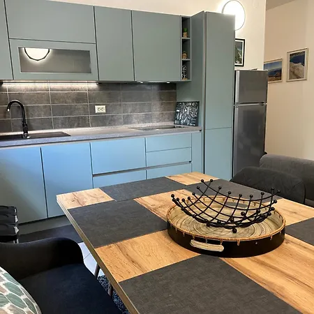 Zlatko & Mira Dorcic * באסקה