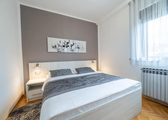 Zlatko & Mira Dorcic באסקה