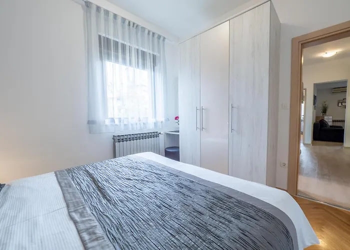 Zlatko & Mira Dorcic * באסקה