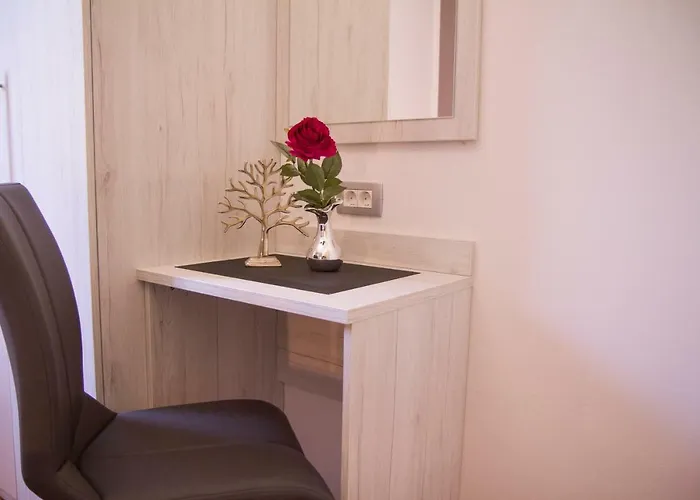 Zlatko & Mira Dorcic * באסקה